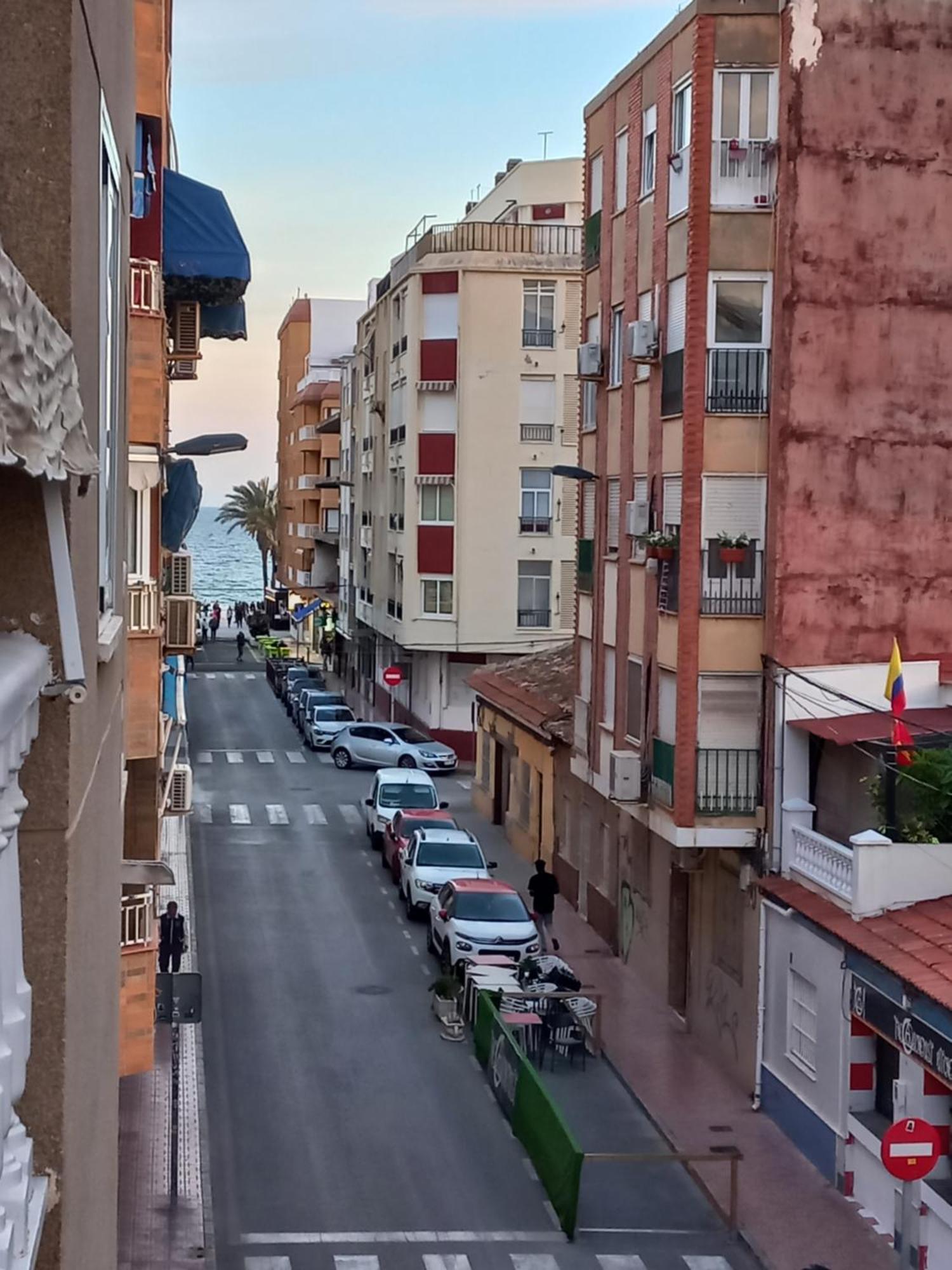 Hola Torrevieja Apartment Exterior photo
