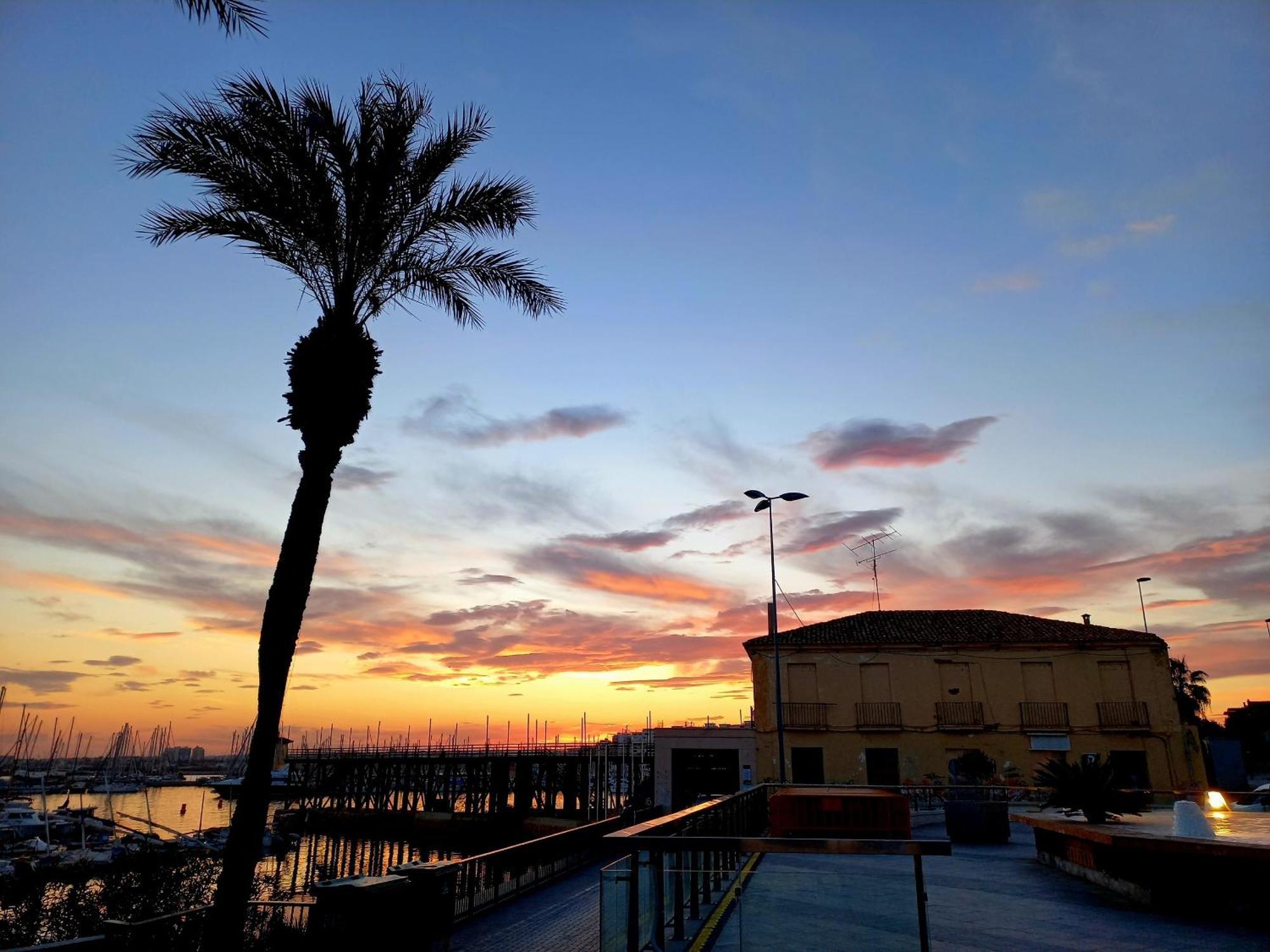 Hola Torrevieja Apartment Exterior photo
